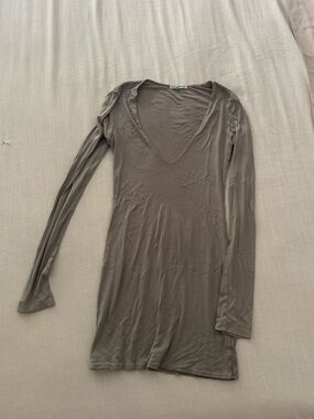 James Perse Long-Sleeve V-Neck Sleep Top - Taupe Brown